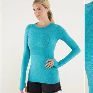 Lululemon Run: Swiftly Tech Long Sleeve
Surge size 2